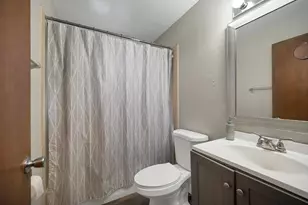 242 N Taylor St, Green Bay, WI 54303 - Photo 18