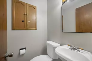 242 N Taylor St, Green Bay, WI 54303 - Photo 14