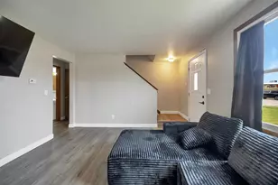242 N Taylor St, Green Bay, WI 54303 - Photo 4