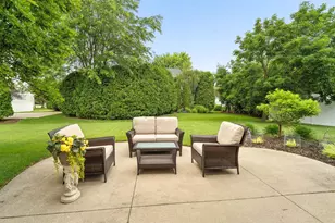 208 E Apple Creek Rd, Appleton, WI 54913 - Photo 36