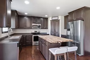 600 Castlestone Ct, Oneida, WI 54155 - Photo 14