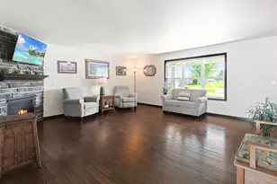 600 Castlestone Ct, Oneida, WI 54155 - Photo 8
