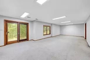 2752 Woodland Hills Ct, Green Bay, WI 54311 - Photo 38