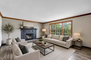 2752 Woodland Hills Ct, Green Bay, WI 54311 - Photo 2