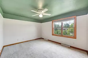 2752 Woodland Hills Ct, Green Bay, WI 54311 - Photo 28