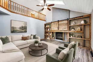 2752 Woodland Hills Ct, Green Bay, WI 54311 - Photo 8