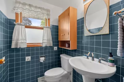 935 Marvelle Lane, Green Bay, WI 54304 - Photo 8