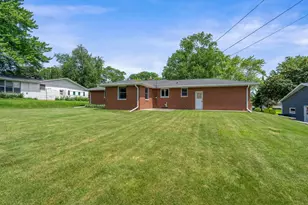 935 Marvelle Ln, Green Bay, WI 54304 - Photo 34