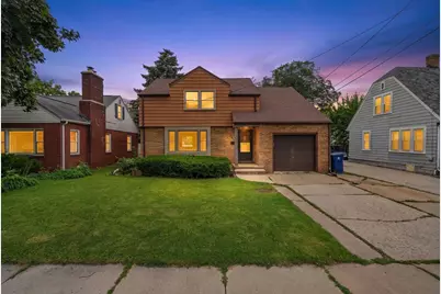 732 Tayco Street, Menasha, WI 54952 - Photo 2