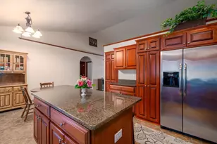 2431 Bruce St, Neenah, WI 54956 - Photo 8