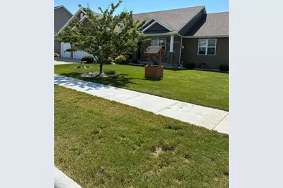 2431 Bruce Street, Neenah, WI 54956 - Photo 1