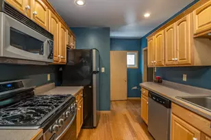 421 9th St, Neenah, WI 54956 - Photo 4