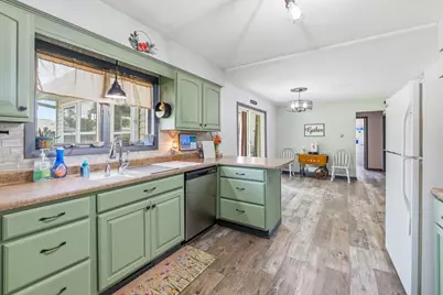 608 Tulip Lane, Waupun, WI 53963 - Photo 6