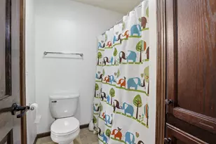 N9005 Blackoak St, Menasha, WI 54952 - Photo 34