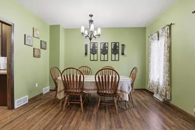 N9005 Blackoak Street, Menasha, WI 54952 - Photo 10