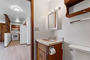 215 Cleveland St, Green Bay, WI 54303 - Photo 26