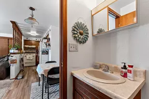 215 Cleveland St, Green Bay, WI 54303 - Photo 46