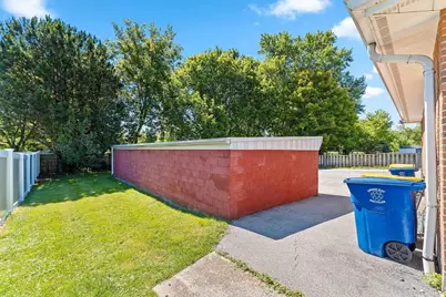 215 Cleveland Street, Green Bay, WI 54303 - Photo 12