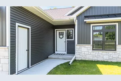2005 E Ridge Haven Lane, Appleton, WI 54913 - Photo 2