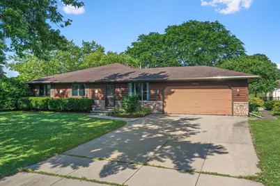 2440 Meadow Park Drive, Green Bay, WI 54311 - Photo 30