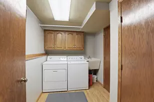 1700 E Tracia Ln, Appleton, WI 54911 - Photo 16