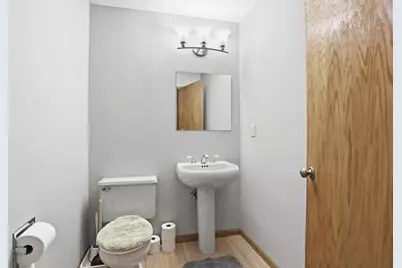 1700 E Tracia Lane, Appleton, WI 54911 - Photo 8