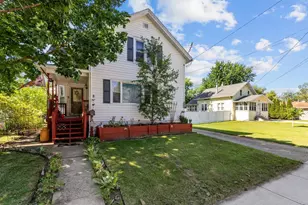 1309 Witzel Ave, Oshkosh, WI 54902 - Photo 2
