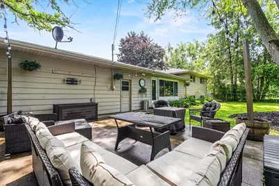 826 Fieldcrest Drive, Neenah, WI 54956 - Photo 30