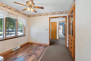 357 Jefferson St, Oconto, WI 54153 - Photo 12