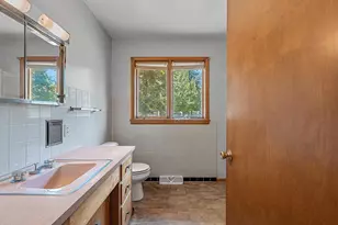 357 Jefferson St, Oconto, WI 54153 - Photo 30