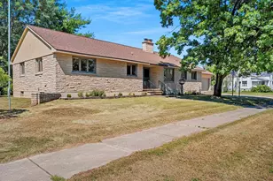 357 Jefferson St, Oconto, WI 54153 - Photo 60