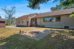 357 Jefferson St, Oconto, WI 54153 - Photo 46
