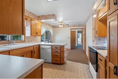 357 Jefferson Street, Oconto, WI 54153 - Photo 16