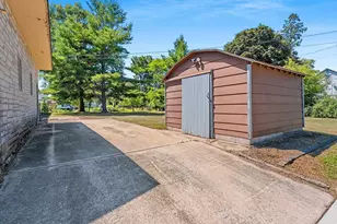 357 Jefferson St, Oconto, WI 54153 - Photo 44