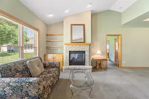 3831 N Wayside Ln, Appleton, WI 54913 - Photo 4