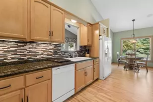 3831 N Wayside Ln, Appleton, WI 54913 - Photo 10