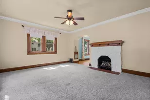 1034 W Lorain St, Appleton, WI 54914 - Photo 4