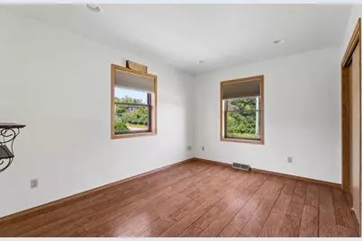 4085 Leonard Point Road, Oshkosh, WI 54904 - Photo 22