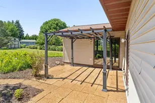 4085 Leonard Point Rd, Oshkosh, WI 54904 - Photo 34