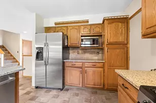 4085 Leonard Point Rd, Oshkosh, WI 54904 - Photo 10