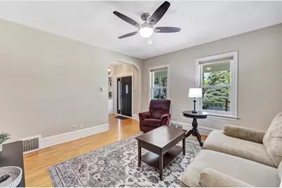 317 S Van Buren Street, Green Bay, WI 54301 - Photo 8
