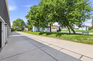 221 N Van Buren St, Green Bay, WI 54301 - Photo 28