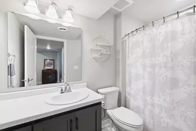 221 N Van Buren Street, Green Bay, WI 54301 - Photo 16
