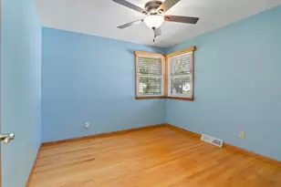 613 Clover Ln, Green Bay, WI 54301 - Photo 24