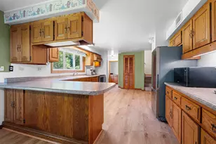 W10463 Leskovec Ln, Crivitz, WI 54114 - Photo 8