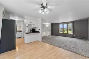 3173 Humboldt Rd, Green Bay, WI 54311 - Photo 10