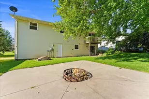 3173 Humboldt Rd, Green Bay, WI 54311 - Photo 48