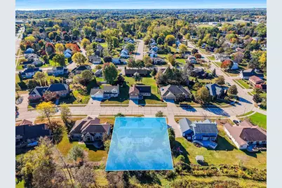 3718 Westwood Lane, Manitowoc, WI 54220 - Photo 6