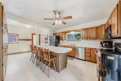1896 E Main Street, Omro, WI 54963 - Photo 4