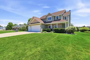 W5261 Arbor Vitae Ct, Sherwood, WI 54169 - Photo 2